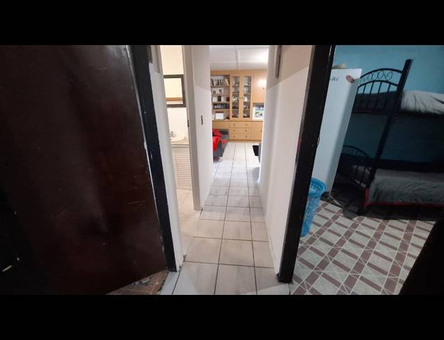 3 BEDROOM HOUSE FOR SALE IN LENTEGEUR
